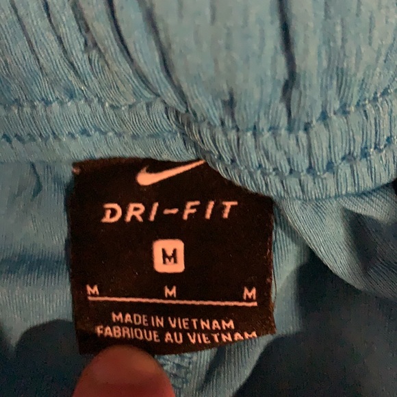 Nike boys Dri-fit short - Picture 3 of 4